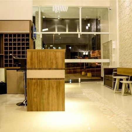 מניואסו Grand Cafe Hotel מראה חיצוני תמונה